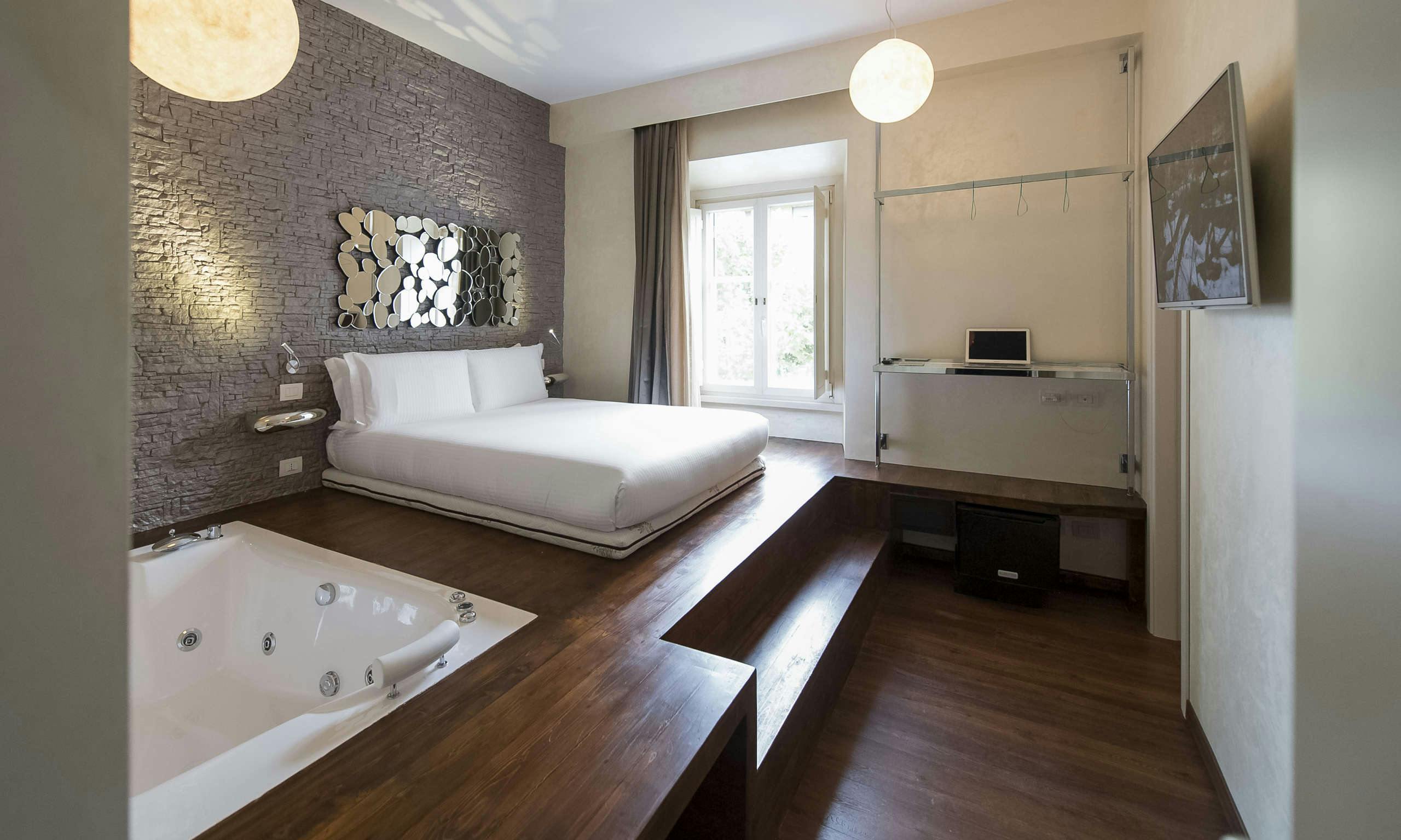 iRooms Central Station