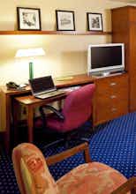 Hotel Courtyard by Marriott Anchorage Airport photo 4