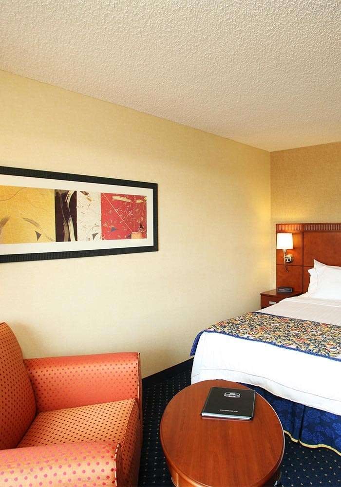 Hotel Courtyard by Marriott Anchorage Airport photo 2