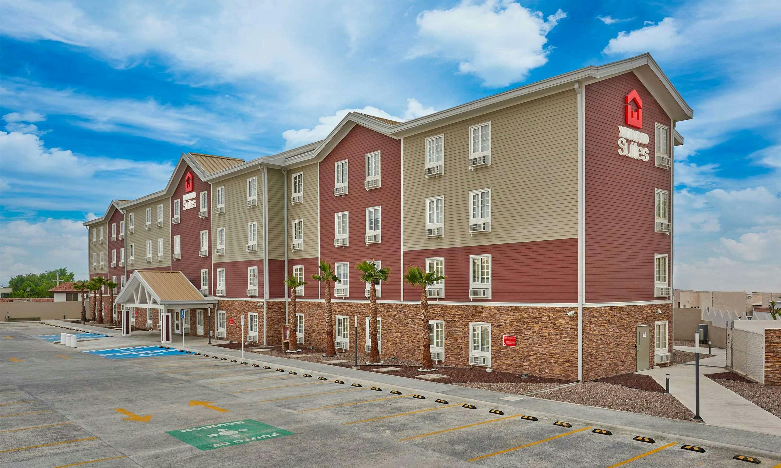 Extended Suites Queretaro Juriquilla