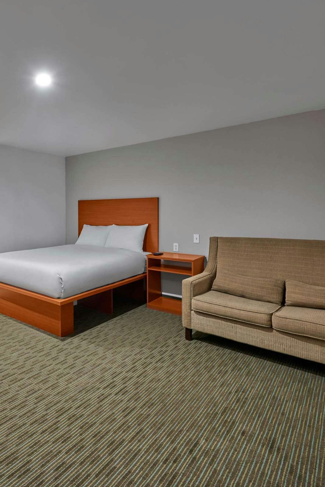 Hotel Extended Suites Monterrey Aeropuerto photo 1