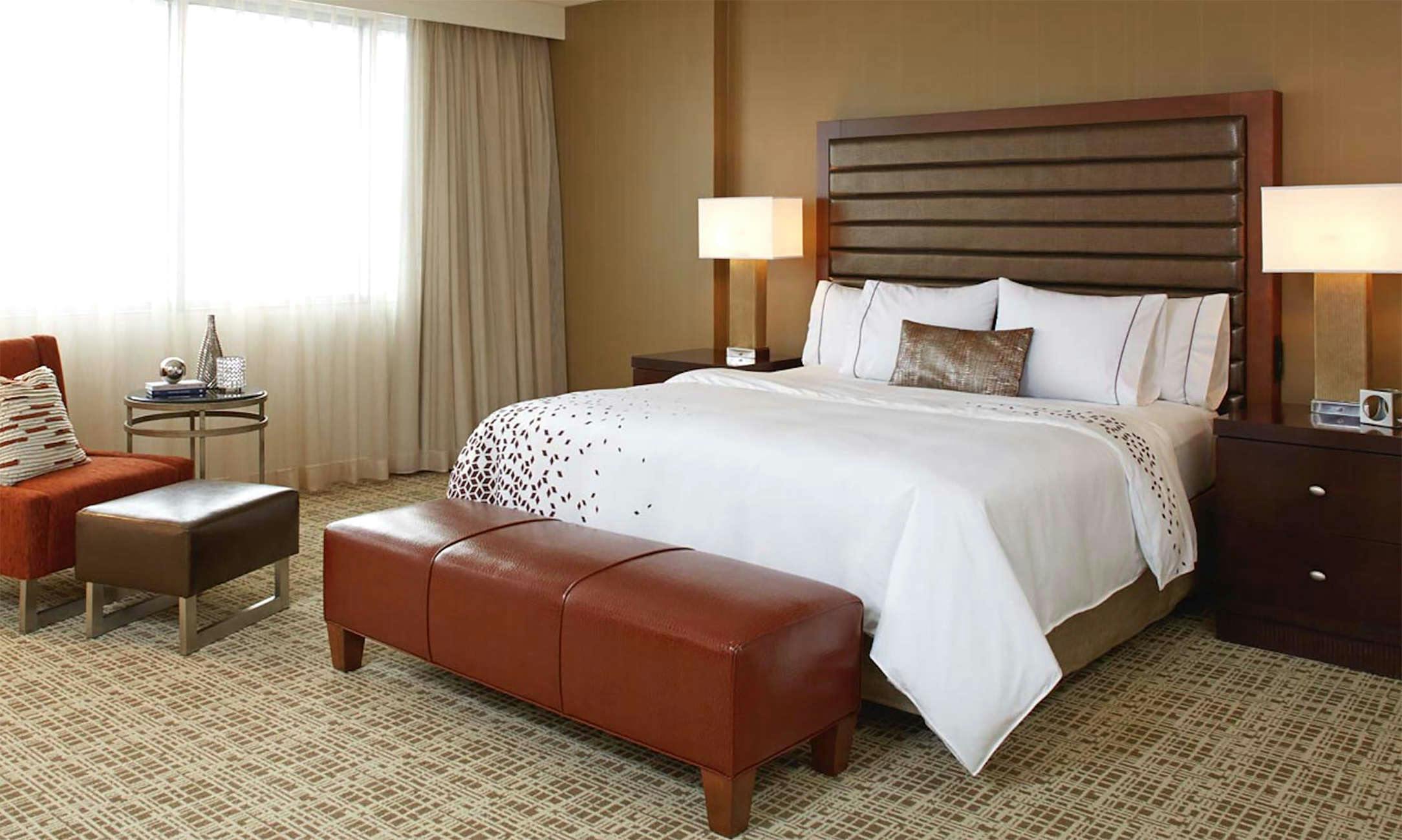 Renaissance St. Louis Airport Hotel