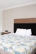 Hotel Motel 6 Anaheim photo 1