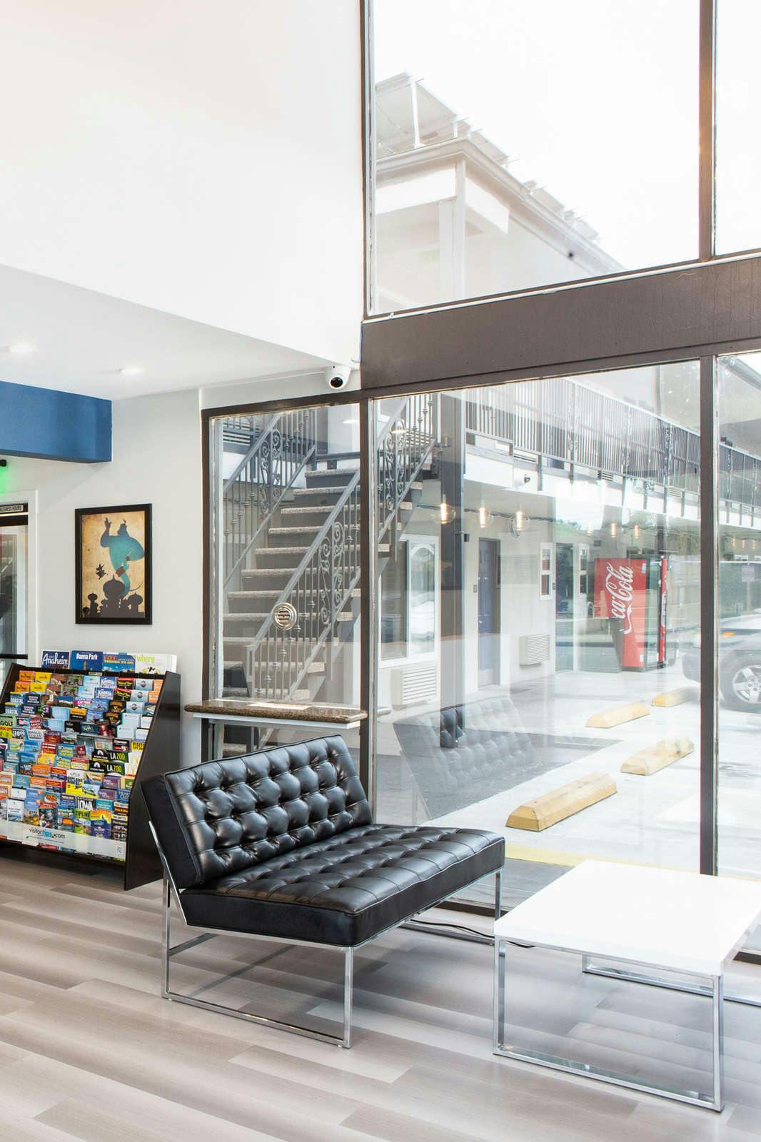 Hotel Motel 6 Anaheim photo 5