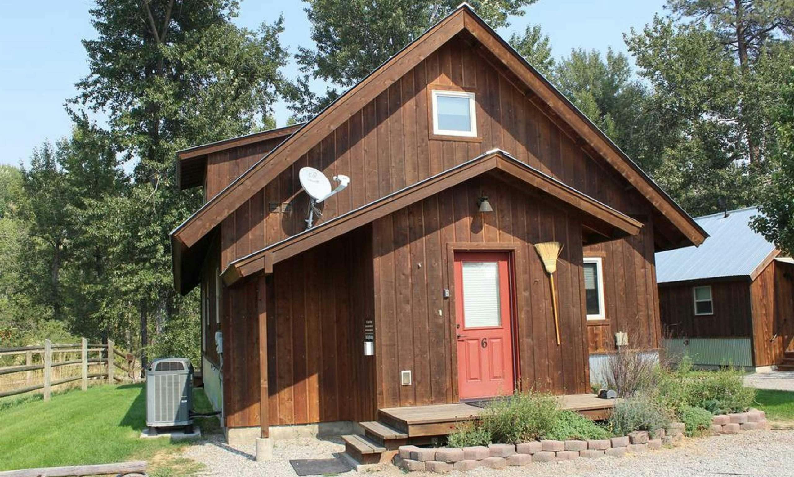 Methow River Lodge and Cabins