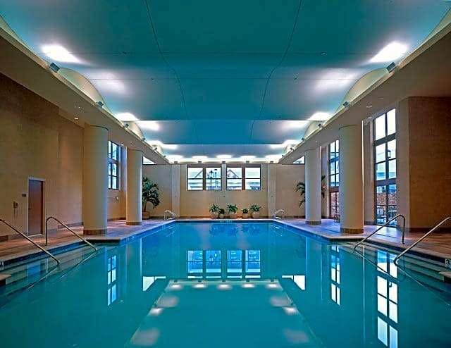 GAYLORD TEXAN RESORT AND CONVENTION CENTER