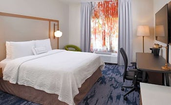 Fairfield Inn & Suites by Marriott Arlington Six Flags