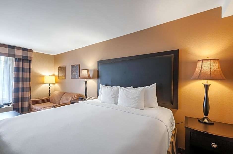 Hotel Carradoc Hall Hotel & Conference Ctr by The Red Collection photo 1