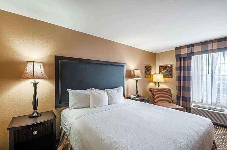 Hotel Carradoc Hall Hotel & Conference Ctr by The Red Collection photo 2