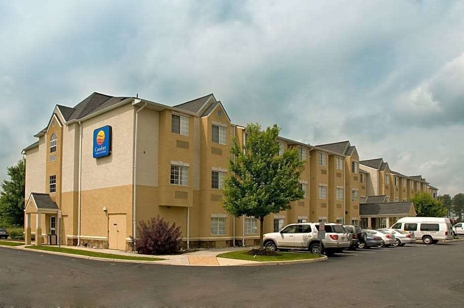 Comfort Inn Suites Airport Dulles Gateway Washington Dc Iad