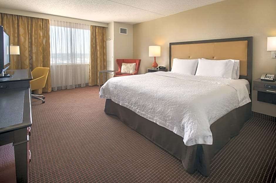 Hampton Inn Jfk Airport New York City Jfk Hoteltonight