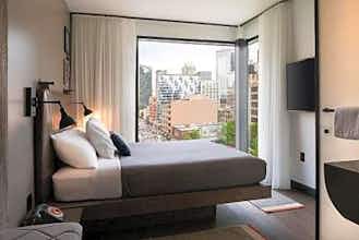 Hotel Moxy Chicago Downtown photo 2