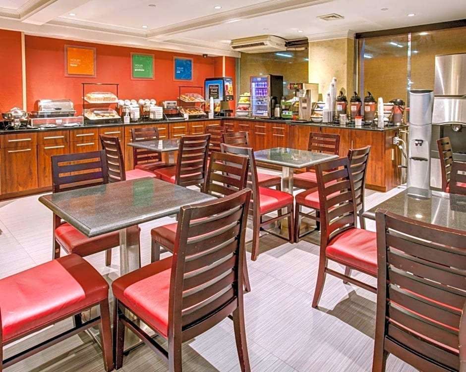 Comfort Inn Times Square West New York City Hoteltonight