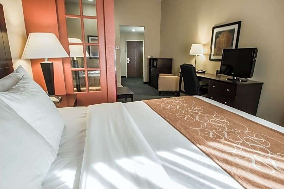 Comfort Suites Orlando Airport Mco Orlando Hoteltonight