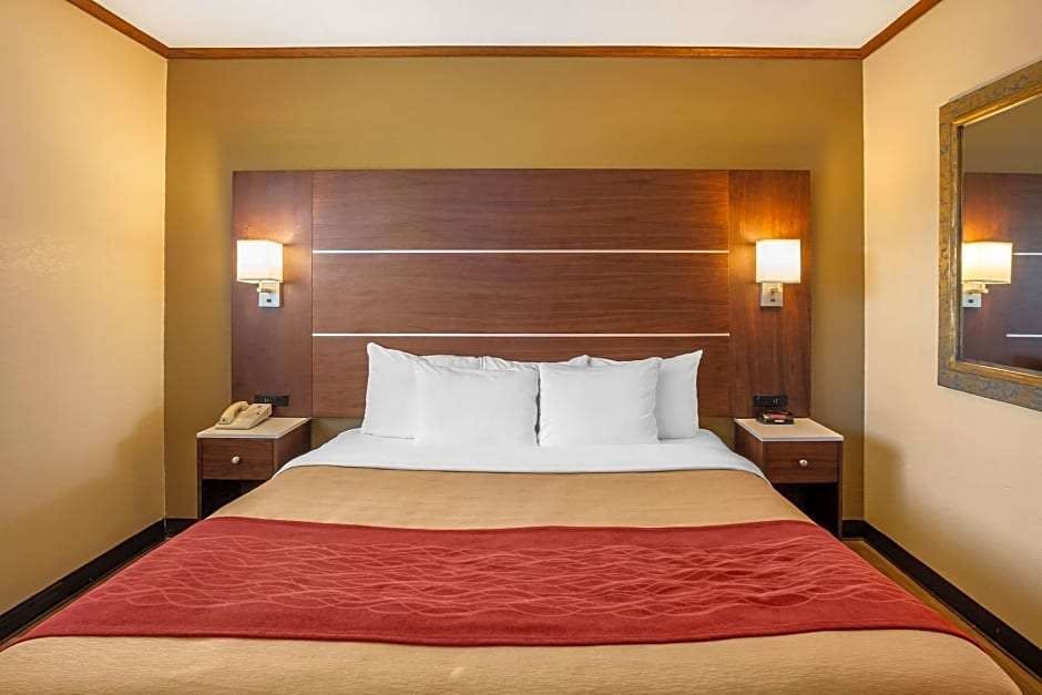 Comfort Inn San Diego At The Harbor San Diego Hoteltonight