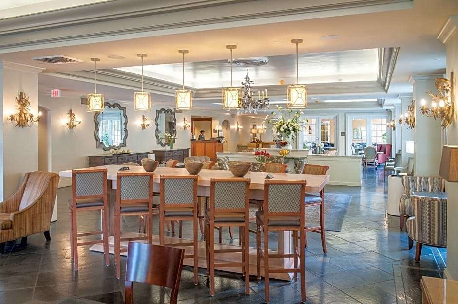 Hampton Inn New Orleans St Charles Ave Garden District La New