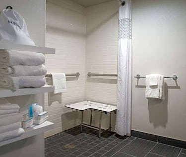 Hampton Inn New Orleans St Charles Ave Garden District La New