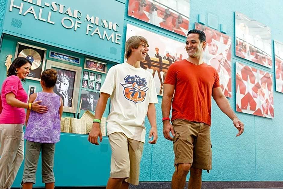 Hotel Disney's All-Star Music Resort photo 2