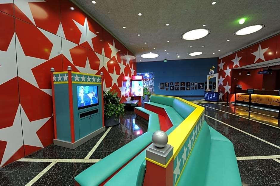 Hotel Disney's All-Star Music Resort photo 5