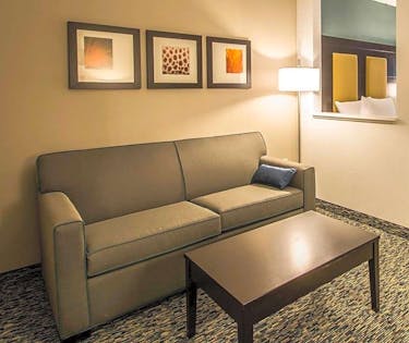 Comfort Suites Fort Lauderdale Airport South Cruise Port Fort