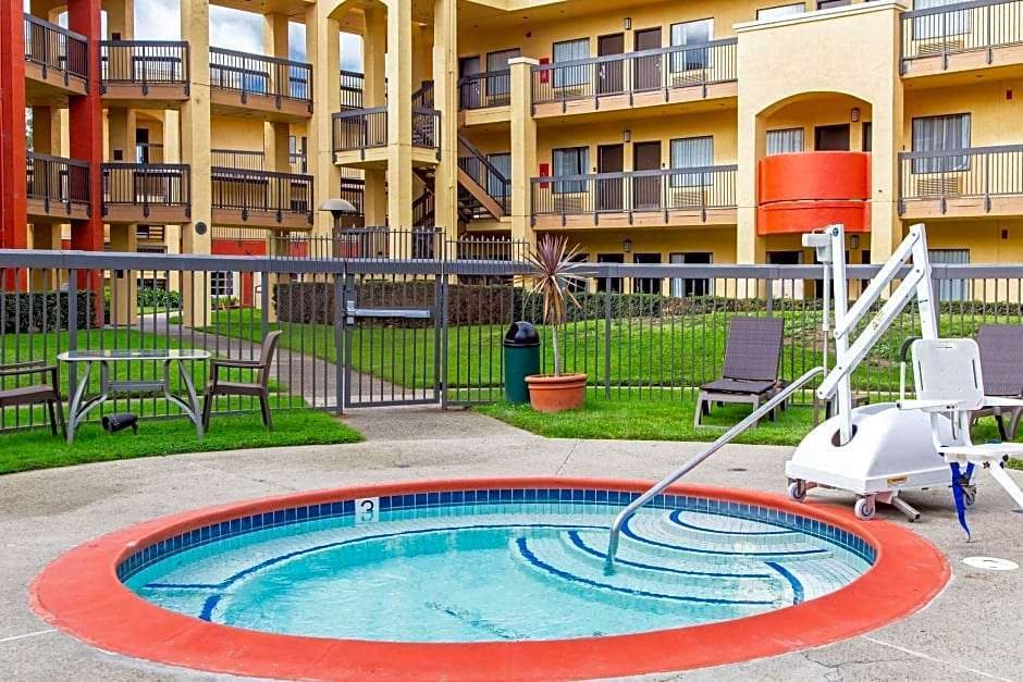 Comfort Inn And Suites San Francisco Airport North San Francisco