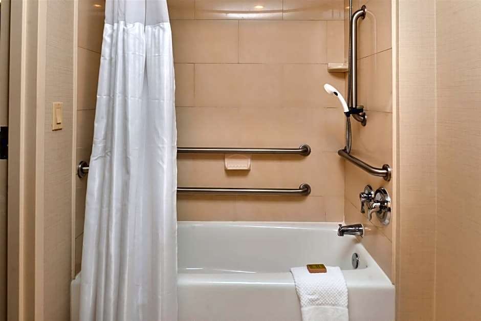 Doubletree By Hilton Hotel Tampa Airport Westshore Tampa Tpa