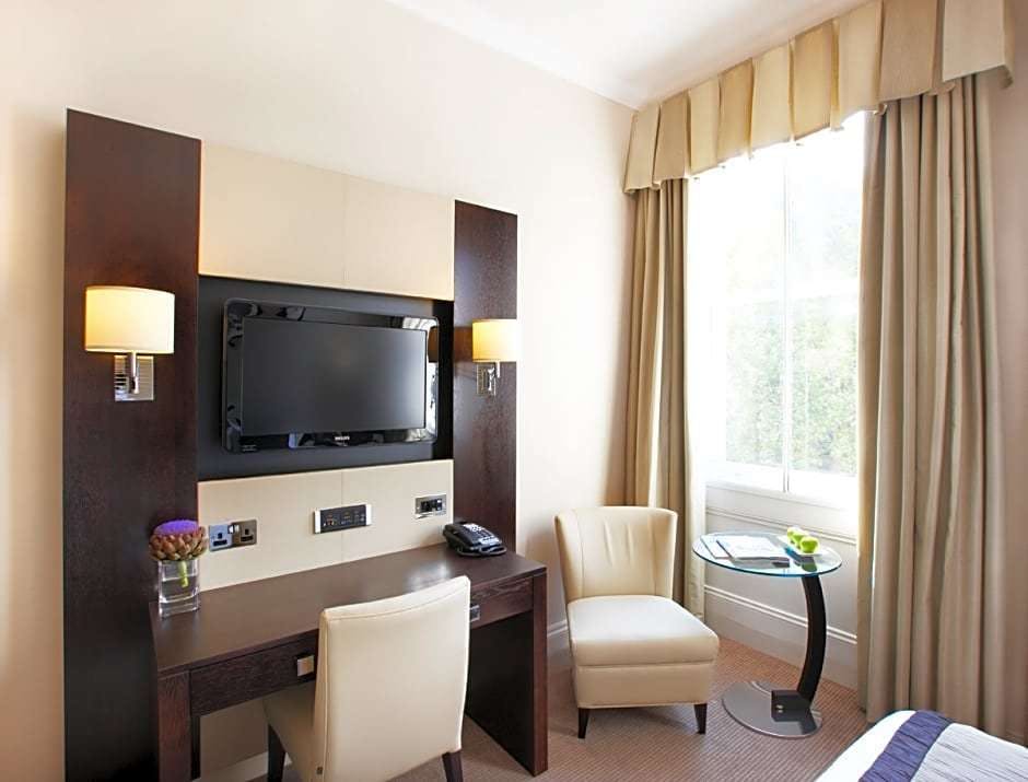 Hotel Rydges Kensington Plaza photo 3