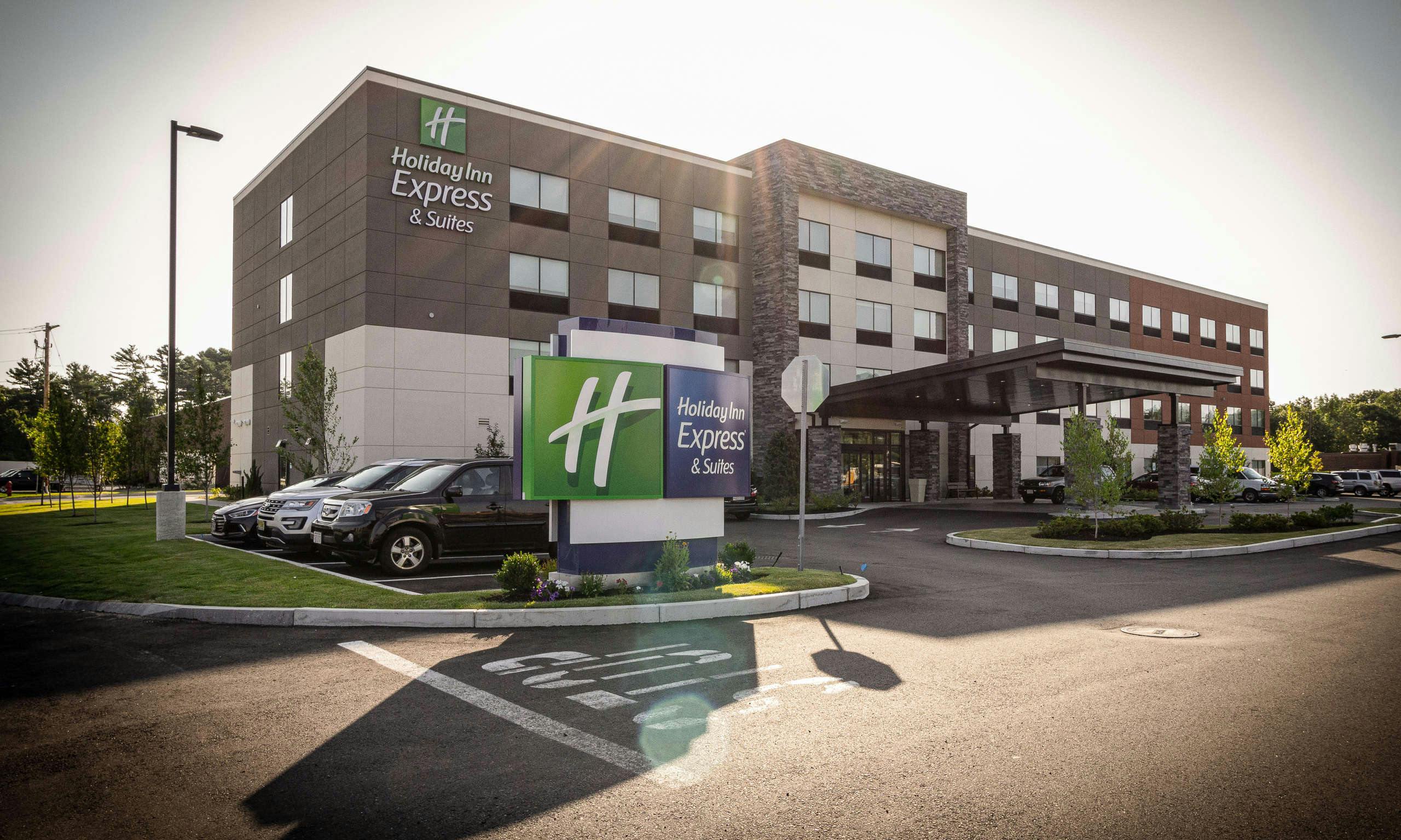 Holiday Inn Express And Suites Boston South - Randolph