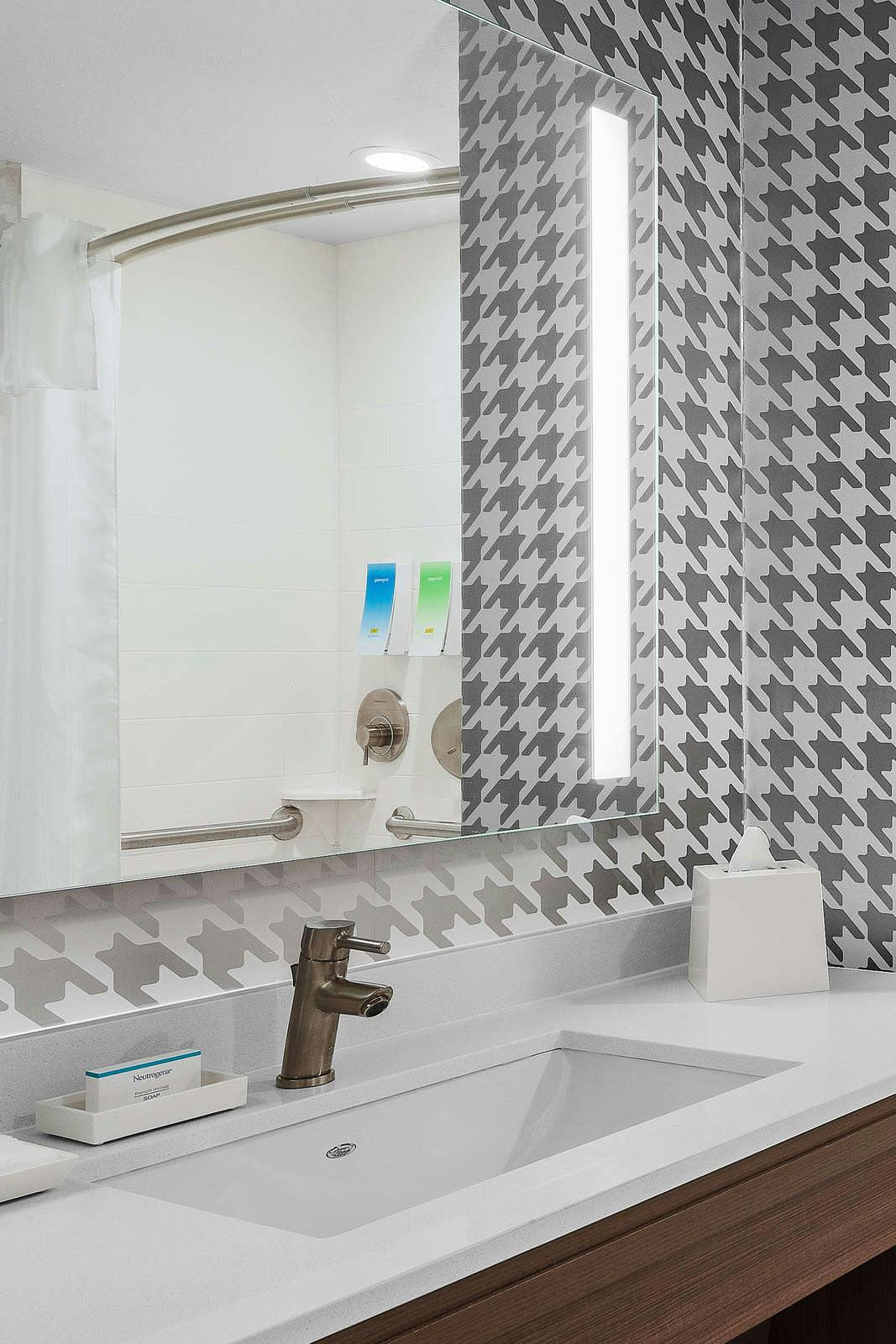 Hotel Home2 Suites by Hilton Ocean City Bayside photo 4