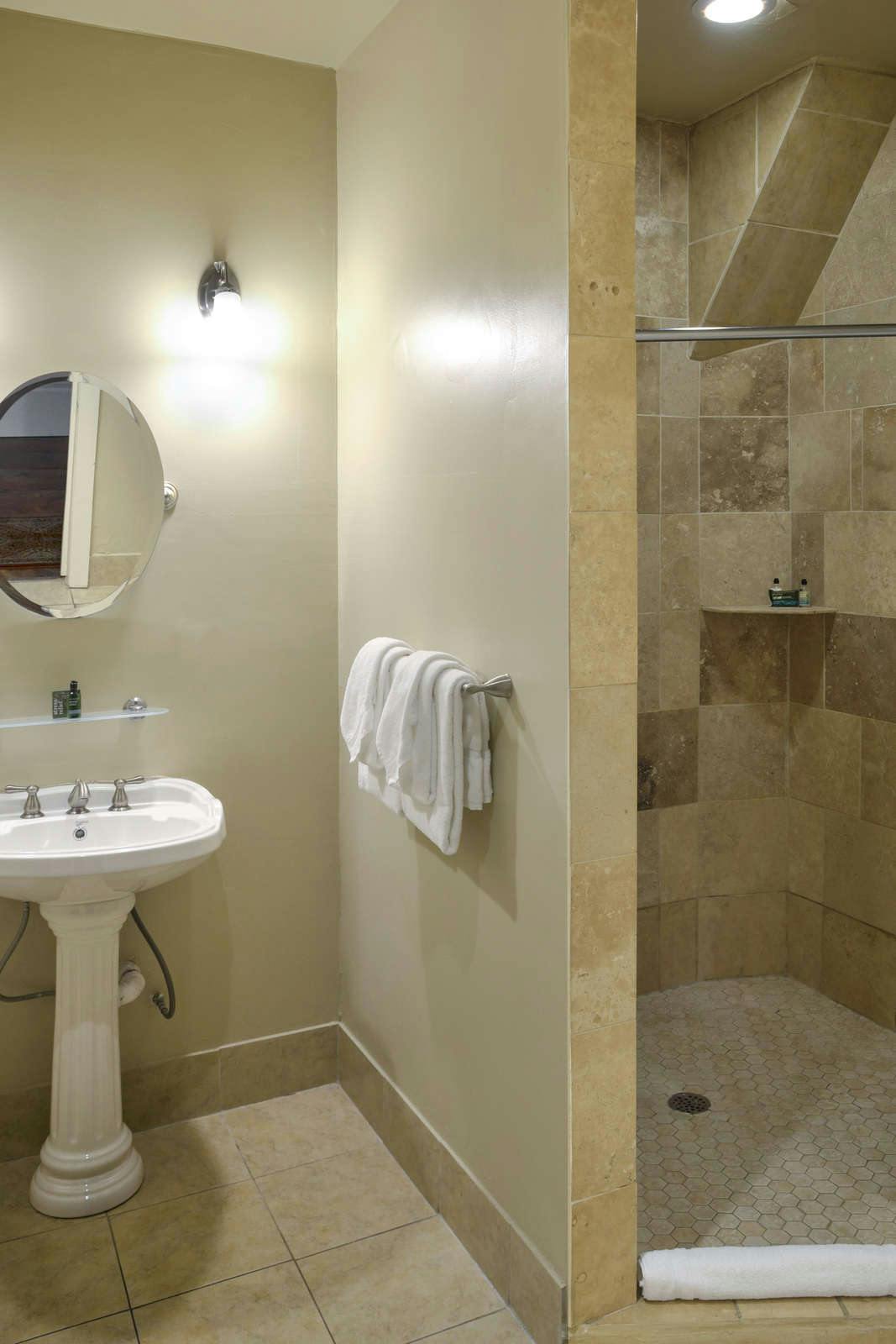 Hotel Niagara Crossing Hotel & Spa photo 4