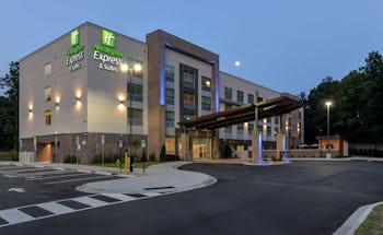 Holiday Inn Express & Suites Charlotte - Ballantyne