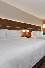 Hotel Holiday Inn Express & Suites Charlotte - Ballantyne photo 2