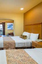 Hotel Icicle Village Resort photo 2