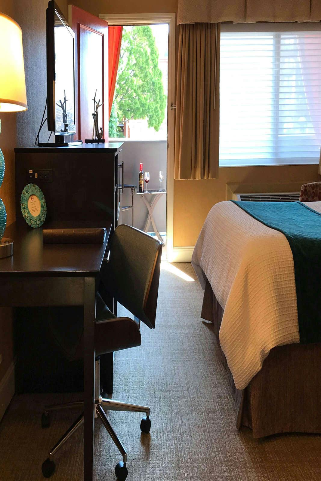 Hotel The Dylan at SFO photo 3