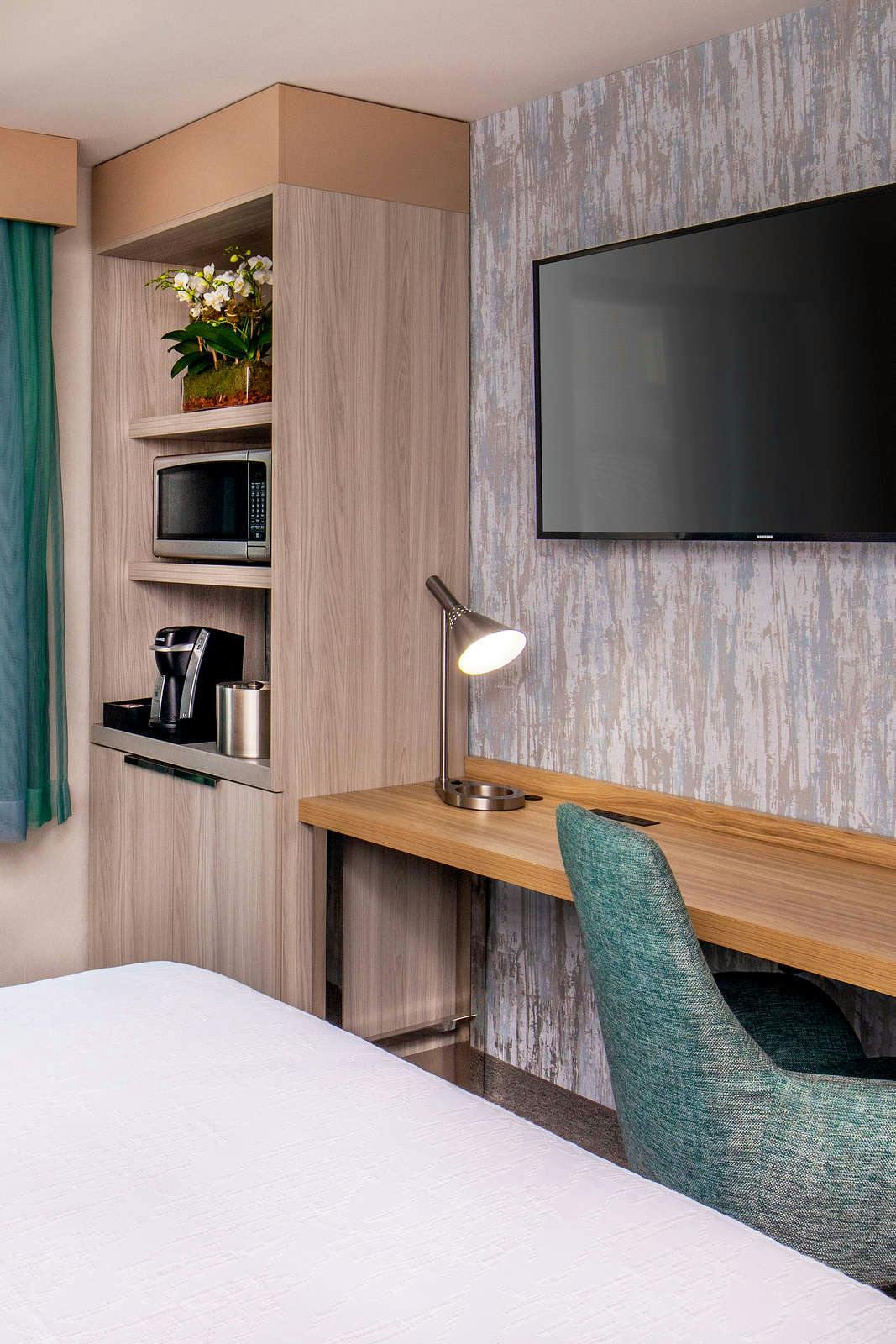 Hilton Garden Inn New York Chelsea New York City Hoteltonight