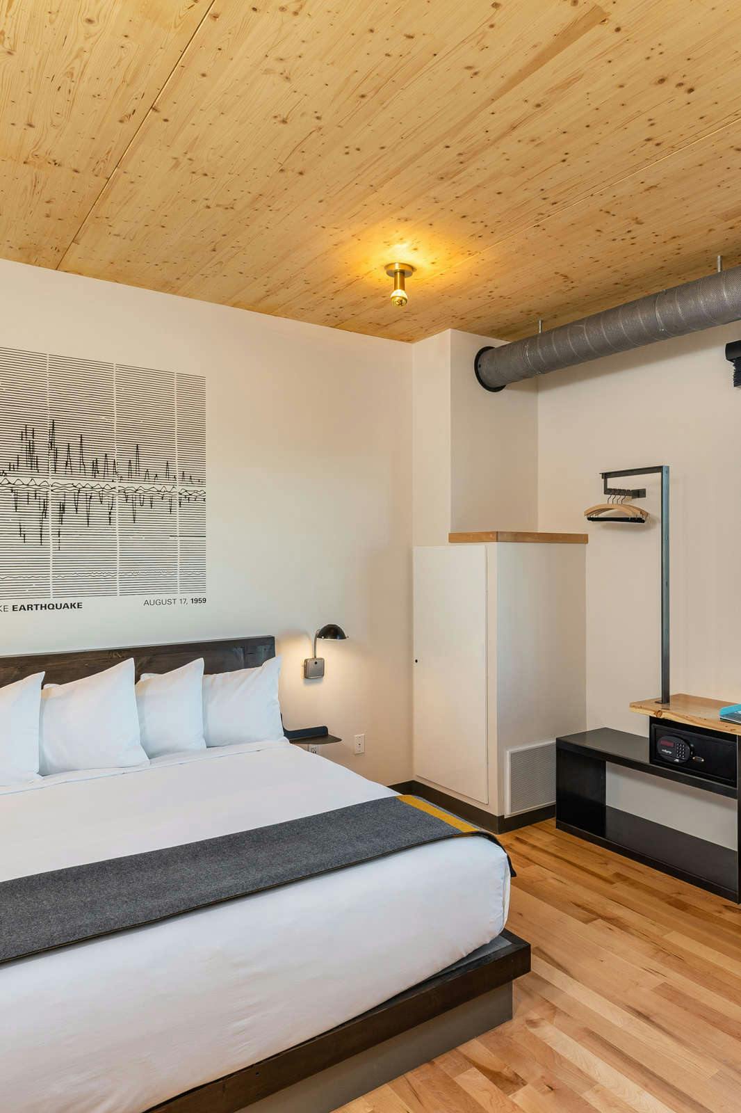 Hotel The LARK Bozeman photo 2